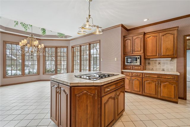 606 Beaver Hollow Ct SE, Cedar Rapids, IA 52403