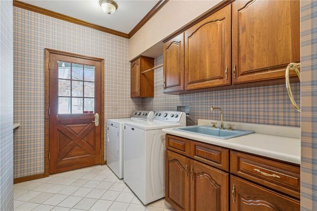 606 Beaver Hollow Ct SE, Cedar Rapids, IA 52403