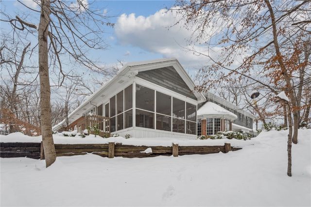 606 Beaver Hollow Ct SE, Cedar Rapids, IA 52403