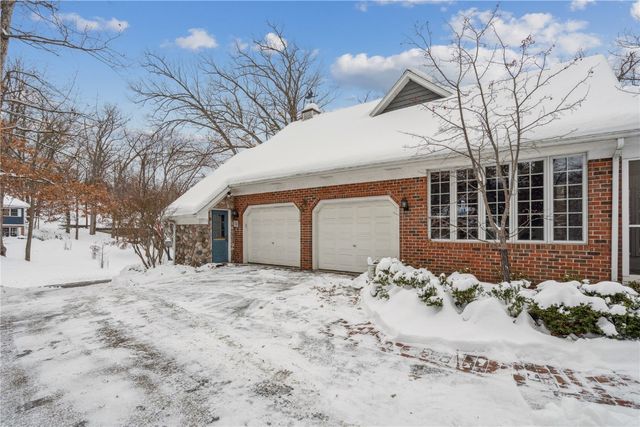 606 Beaver Hollow Ct SE, Cedar Rapids, IA 52403