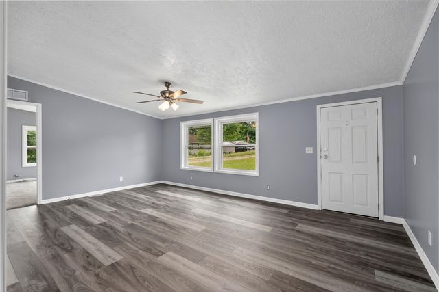 300 Pimlico Court, Crittenden, KY 41030