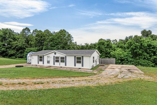 300 Pimlico Court, Crittenden, KY 41030