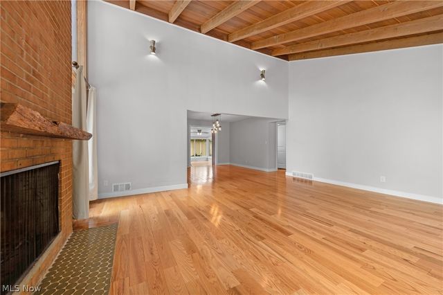 374 Bradley Road, Bay Village, OH 44140