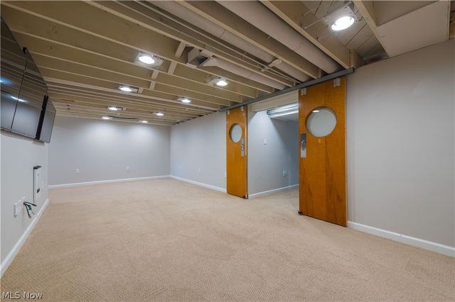 374 Bradley Road, Bay Village, OH 44140