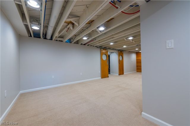 374 Bradley Road, Bay Village, OH 44140