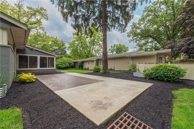 374 Bradley Road, Bay Village, OH 44140