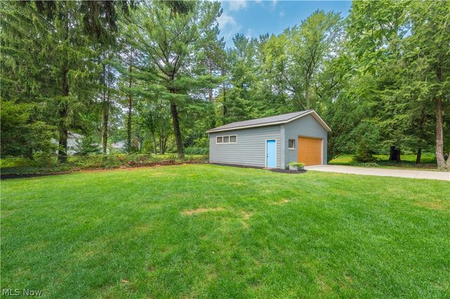 374 Bradley Road, Bay Village, OH 44140