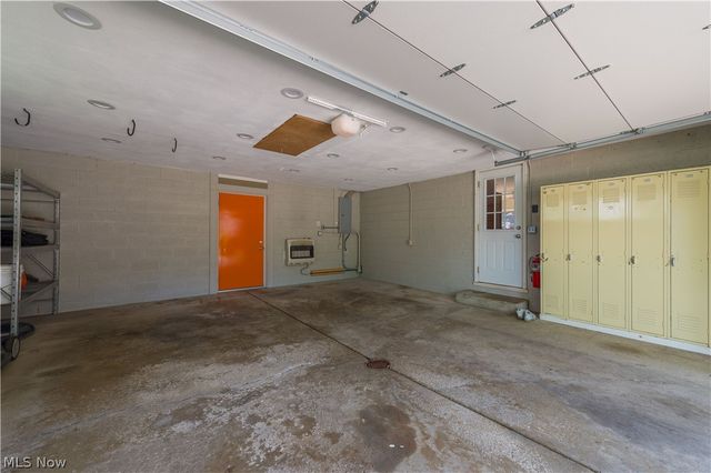 374 Bradley Road, Bay Village, OH 44140