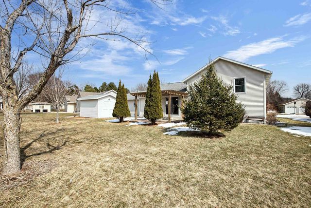 1248 DEER HAVEN DRIVE, Menasha, WI 54952