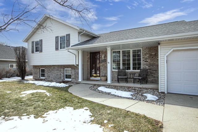 1248 DEER HAVEN DRIVE, Menasha, WI 54952