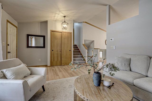 1248 DEER HAVEN DRIVE, Menasha, WI 54952