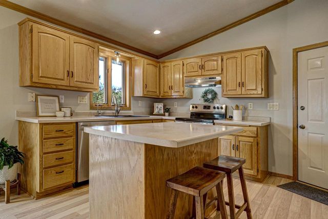 1248 DEER HAVEN DRIVE, Menasha, WI 54952