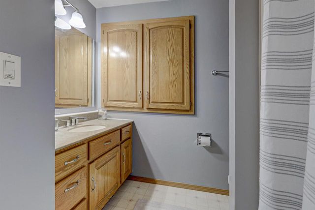 1248 DEER HAVEN DRIVE, Menasha, WI 54952