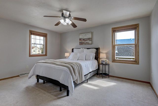 1248 DEER HAVEN DRIVE, Menasha, WI 54952