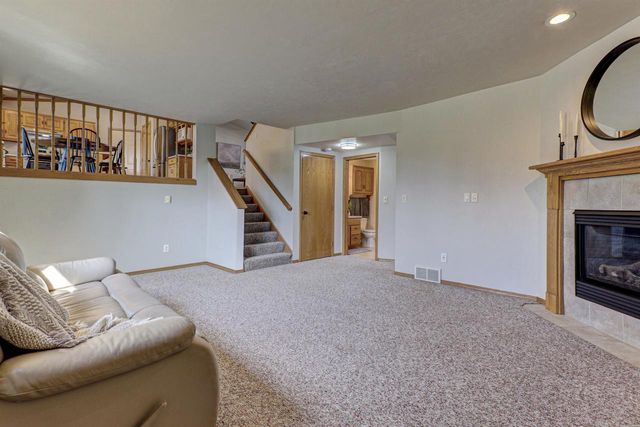 1248 DEER HAVEN DRIVE, Menasha, WI 54952