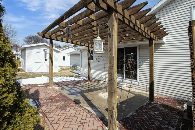 1248 DEER HAVEN DRIVE, Menasha, WI 54952