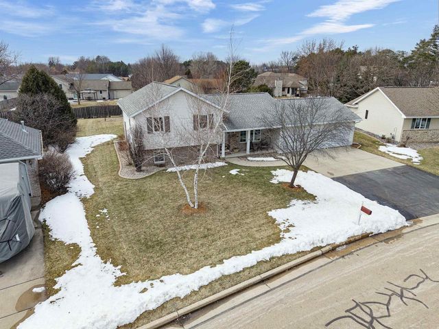 1248 DEER HAVEN DRIVE, Menasha, WI 54952
