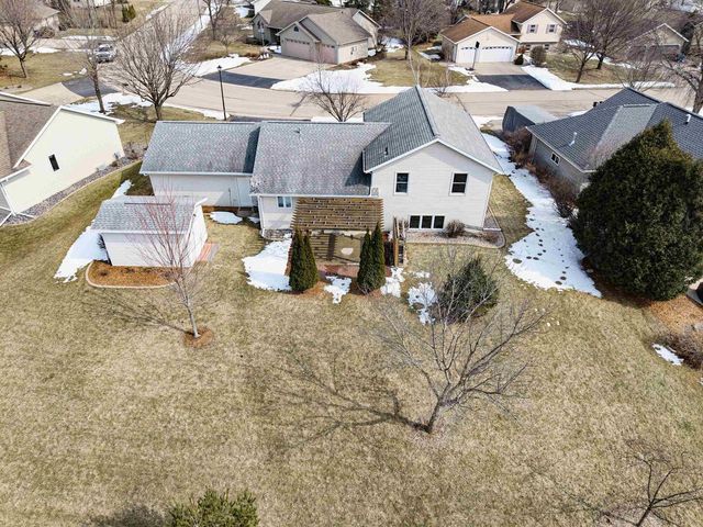 1248 DEER HAVEN DRIVE, Menasha, WI 54952