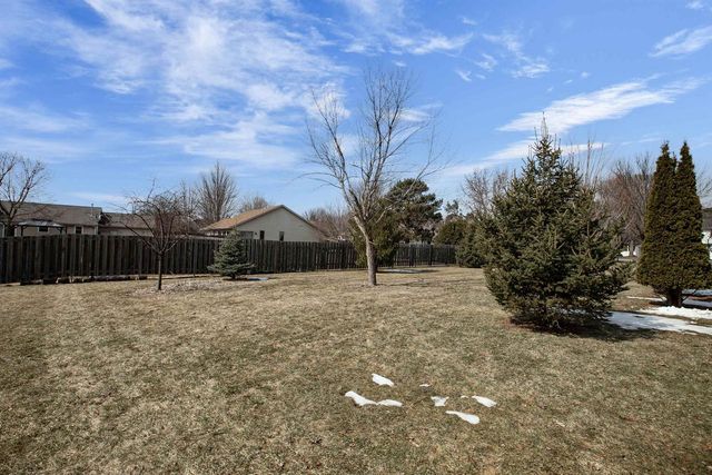 1248 DEER HAVEN DRIVE, Menasha, WI 54952