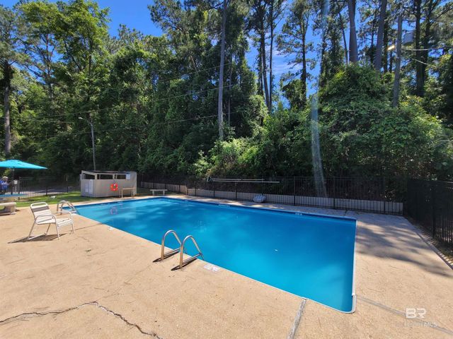 512 Lake Forest Boulevard 125G, Daphne, AL 36526