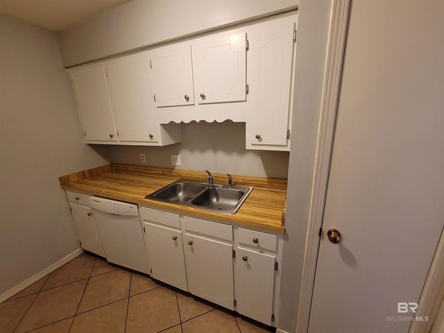 512 Lake Forest Boulevard 125G, Daphne, AL 36526