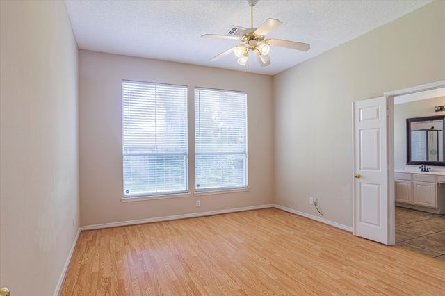 6951 Briarwood Drive, Fort Worth, TX 76132