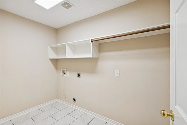 6951 Briarwood Drive, Fort Worth, TX 76132