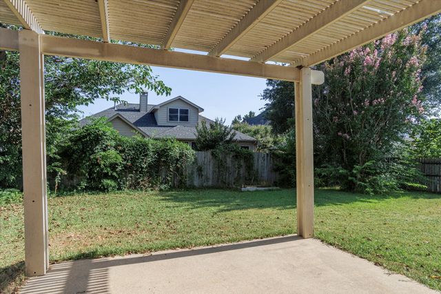 6951 Briarwood Drive, Fort Worth, TX 76132