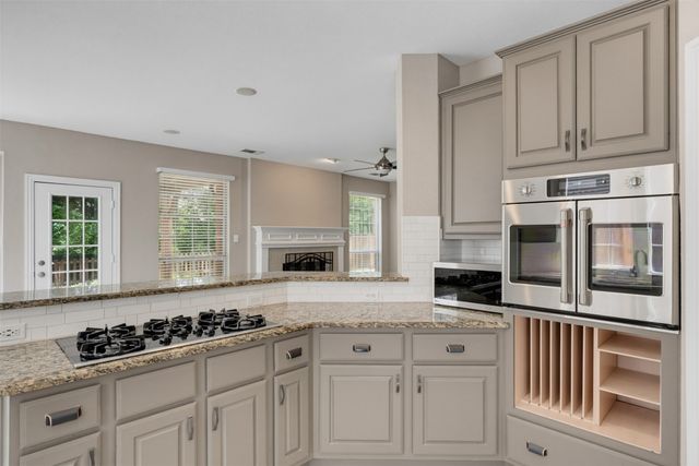 2421 Hunters Run, Flower Mound, TX 75028