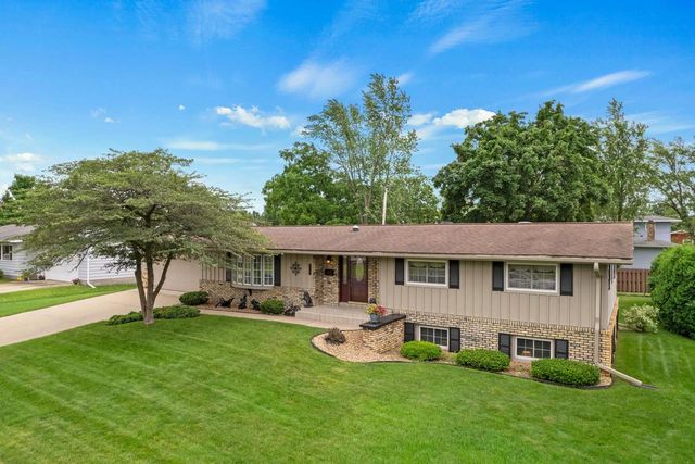 512 Circle Street, Tomah, WI 54660