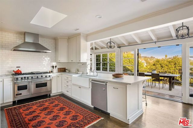 4778 Bonvue Avenue, Los Angeles, CA 90027