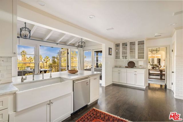 4778 Bonvue Avenue, Los Angeles, CA 90027