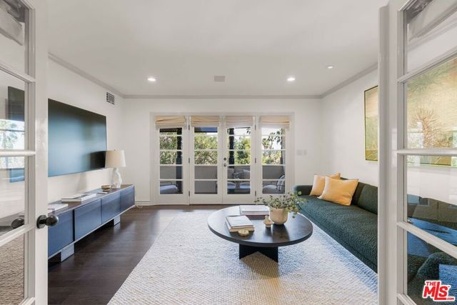 4778 Bonvue Avenue, Los Angeles, CA 90027