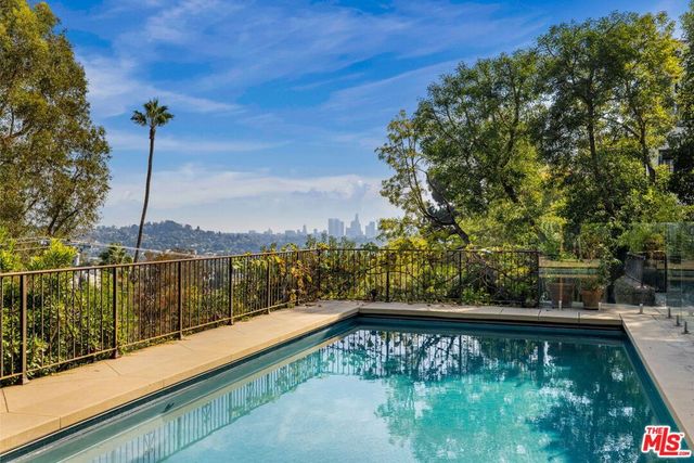 4778 Bonvue Avenue, Los Angeles, CA 90027
