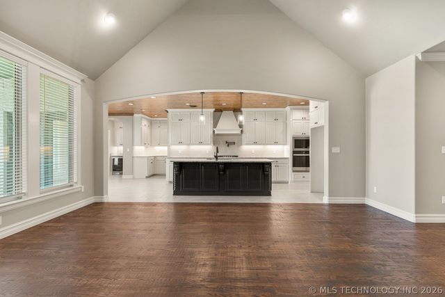 14272 S Delaware Place S, Bixby, OK 74008