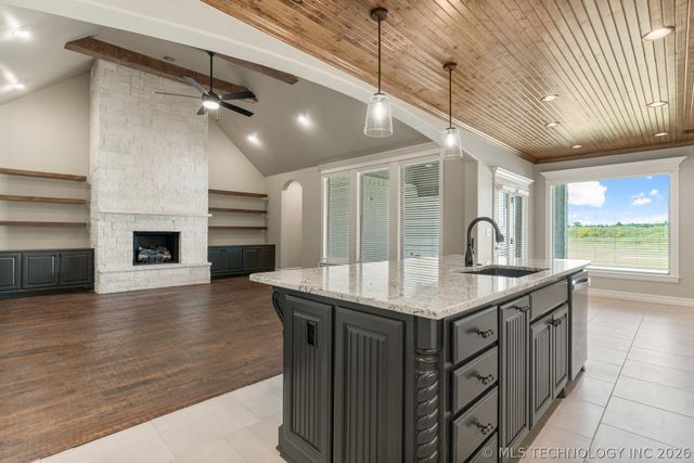 14272 S Delaware Place S, Bixby, OK 74008