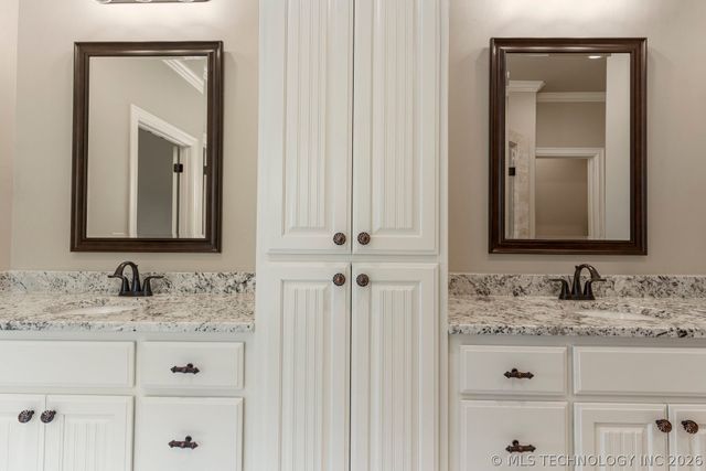 14272 S Delaware Place S, Bixby, OK 74008