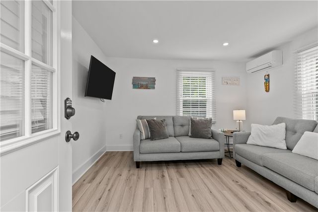 13 Sherman Street 3, Newport, RI 02840