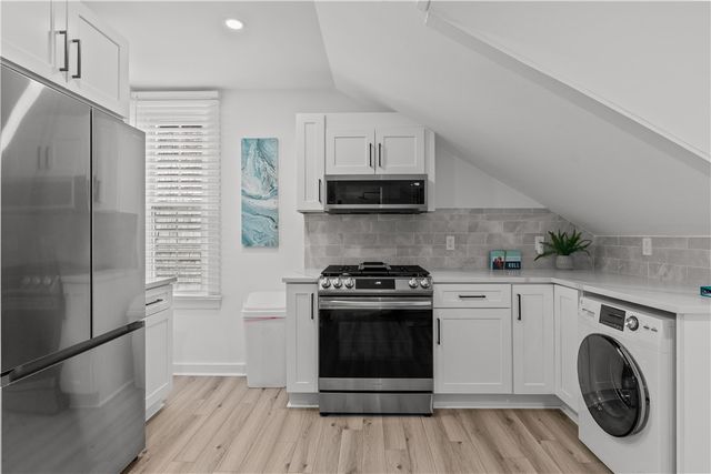 13 Sherman Street 3, Newport, RI 02840