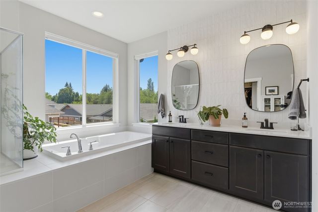 2344 NE Winlock Way, Poulsbo, WA 98370