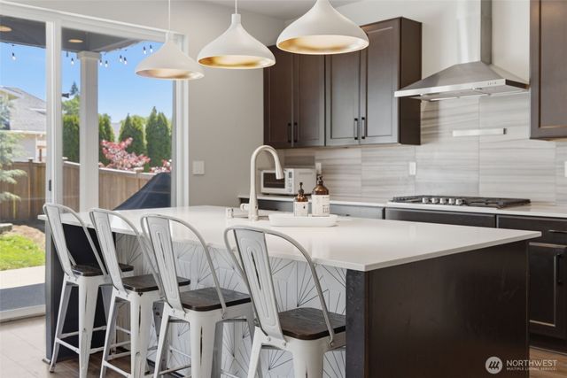 2344 NE Winlock Way, Poulsbo, WA 98370