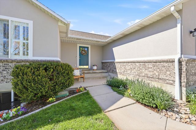 4201 W 9580 S, South Jordan, UT 84009