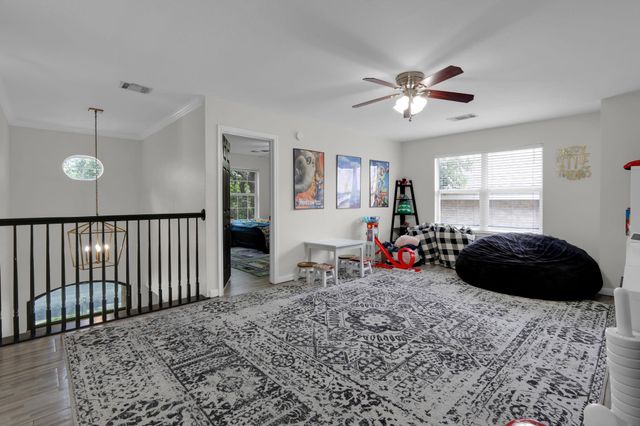 2315 Arnie LN, Round Rock, TX 78664