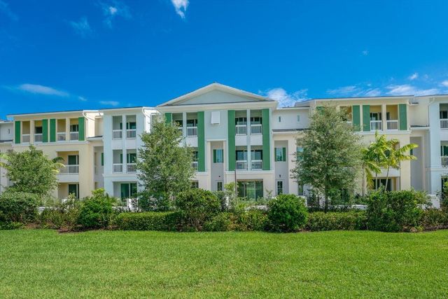 12546 Gross Pointe Drive, Palm Beach Gardens, FL 33418