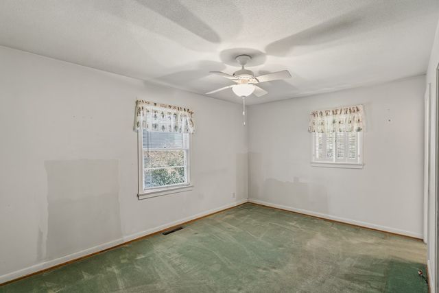 909 Valentine St, Dalton, GA 30720