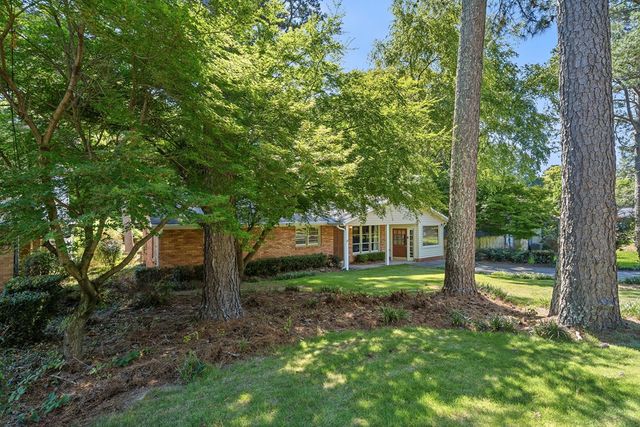 909 Valentine St, Dalton, GA 30720