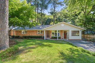 909 Valentine St, Dalton, GA 30720