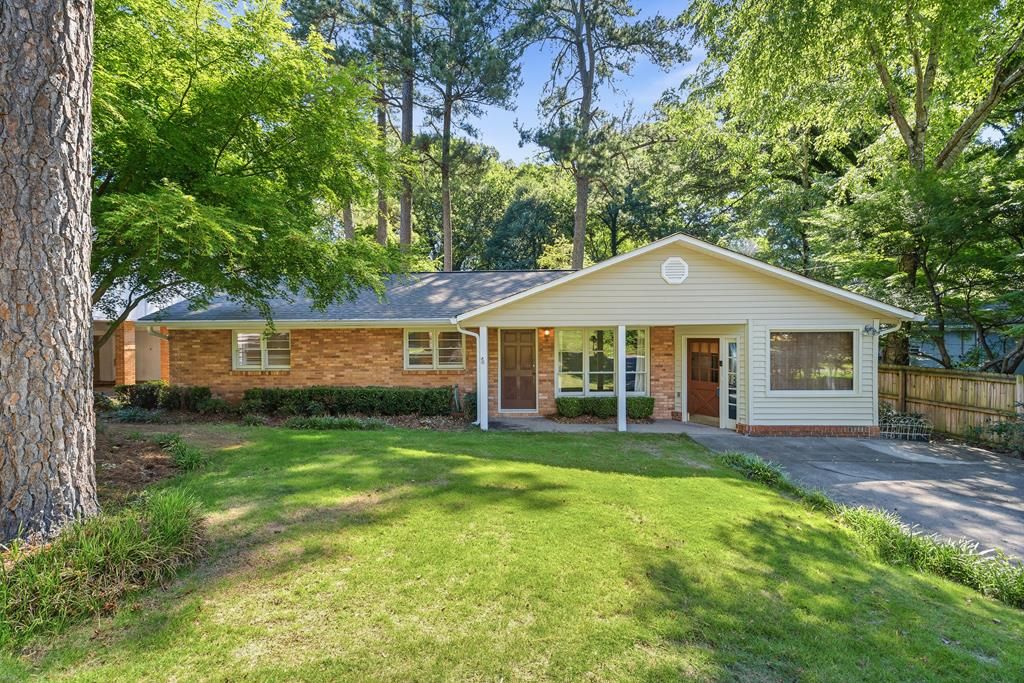 909 Valentine St, Dalton, GA 30720