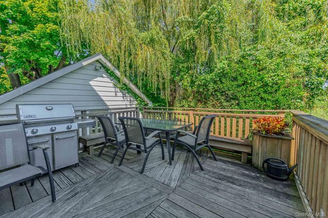 112 Harrison Street, Lawrence, NY 11559
