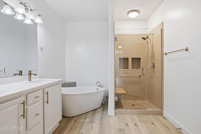 5350 E DEER VALLEY Drive 2435, Phoenix, AZ 85054